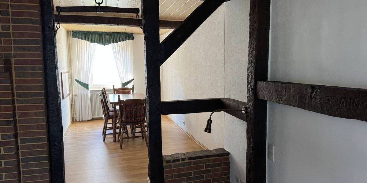 Mehrfamilienhaus, Wohnhaus Niestetal Sandershausen - 7 Zimmer, 203 m&sup2;, 299.000&euro; | Angebot:26450421