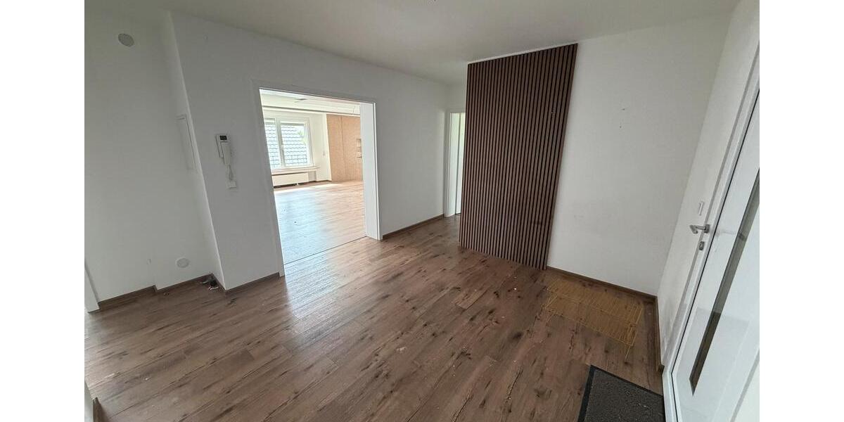 Erdgeschoßwohnung Kassel Philippinenhof-Warteberg - 3 Zimmer, 120 m&sup2;, 1.050&euro; | Angebot:26223357