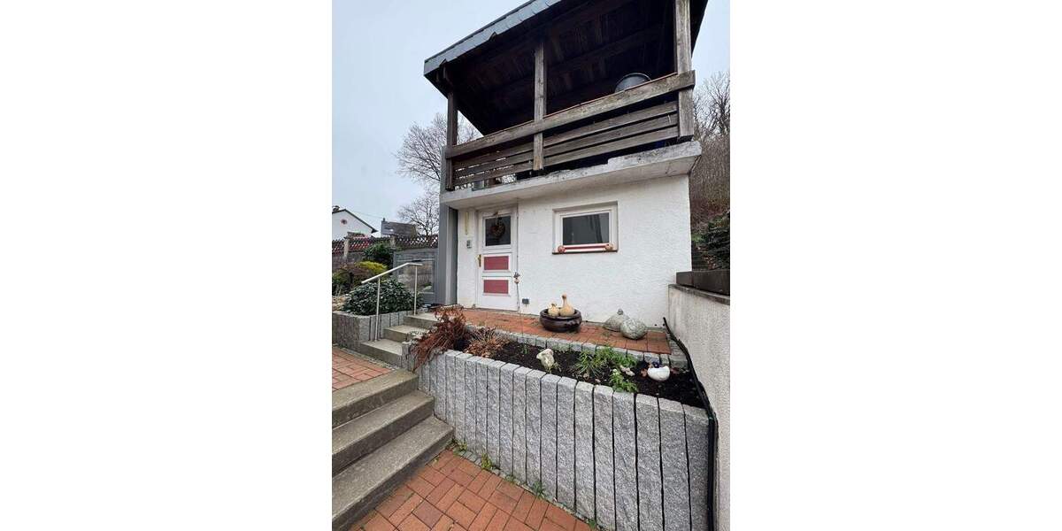 Doppelhaushälfte Helsa - 5 Zimmer, 110 m&sup2;, 145.000&euro; | Angebot:26816459