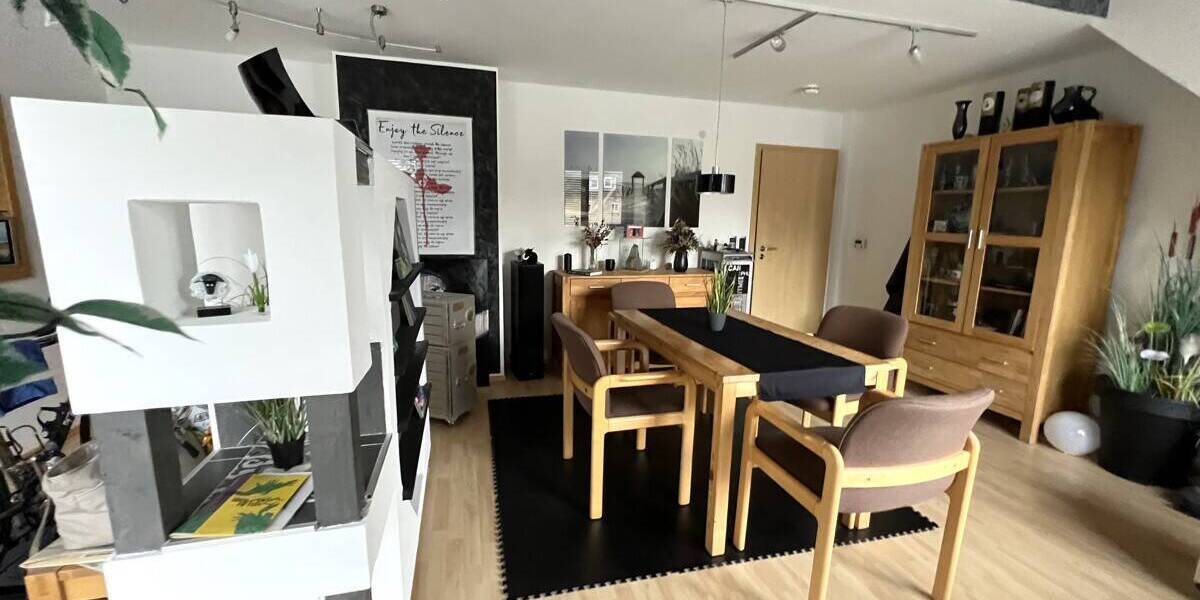 Etagenwohnung Kassel / Kirchditmold Kirchditmold - 4 Zimmer, 98 m&sup2;, 249.000&euro; | Angebot:26377071