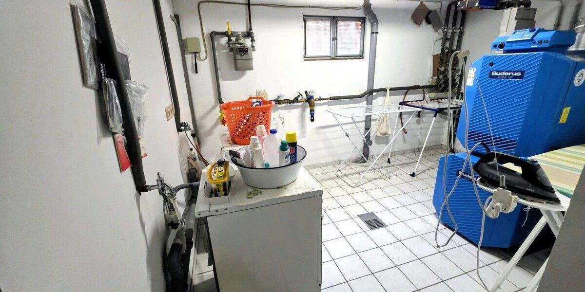 Einfamilienhaus Kassel / Harleshausen Harleshausen - 7 Zimmer, 148 m&sup2;, 549.000&euro; | Angebot:24990011