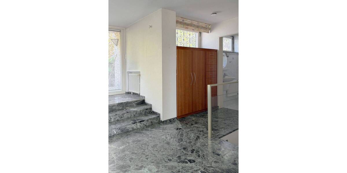 Einfamilienhaus Kassel Mitte - 6 Zimmer, 170 m&sup2;, 720.000&euro; | Angebot:26796710