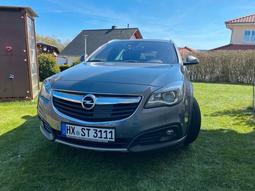 Opel Insignia CT 180.000 km 8.400 € Warburg 34414