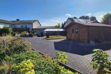 Haus Calden - 9 Zimmer, 260 m&sup2;, 289.000&euro; | Angebot:25335817