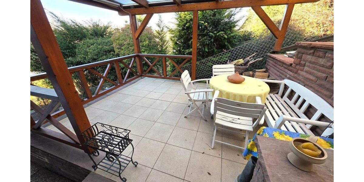 Ein Juwel in Kassel-Nord - 1-2 Familienhaus in Hinterbebauung 7 zimmer