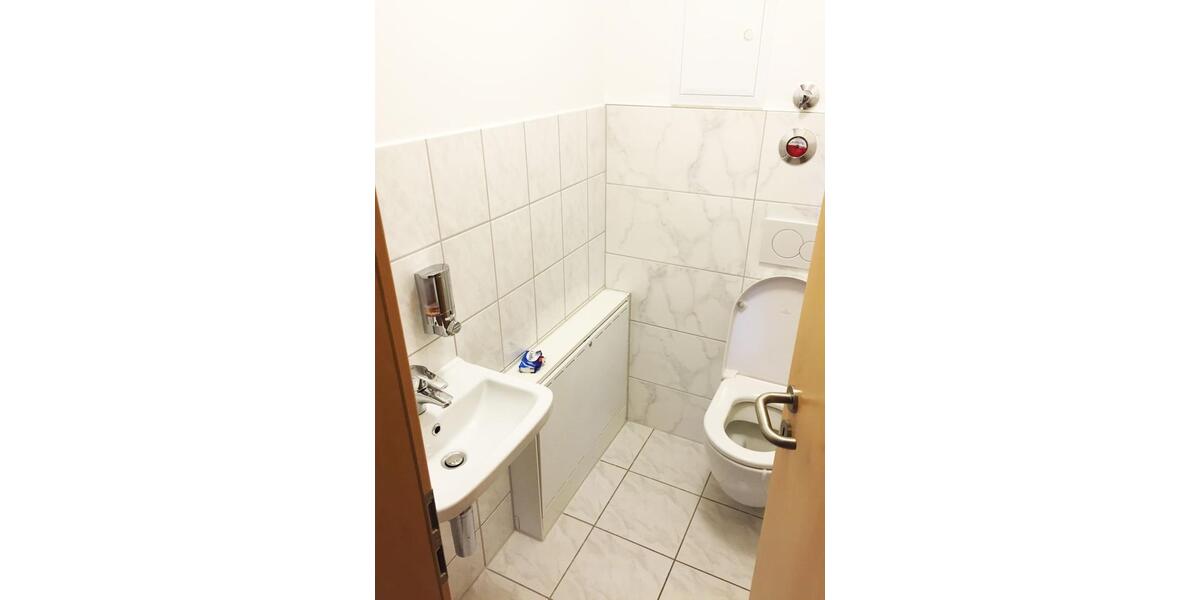 Hochparterre Kassel Bettenhausen - 4 Zimmer, 105 m&sup2;, 1.000&euro; | Angebot:24841844