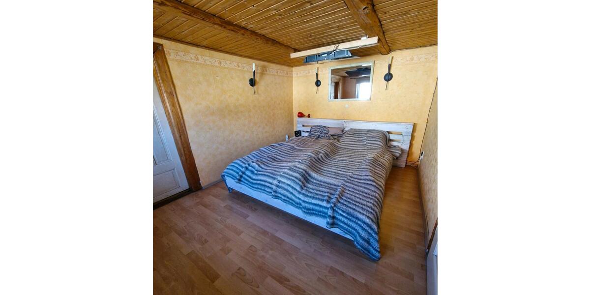 Einfamilienhaus Lohfelden - 6 Zimmer, 140 m&sup2;, 220.000&euro; | Angebot:27005236