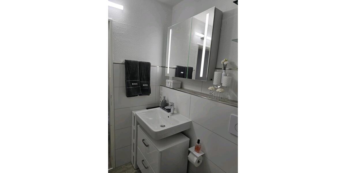 Etagenwohnung Kassel - 2 Zimmer, 70 m&sup2;, 780&euro; | Angebot:26393190