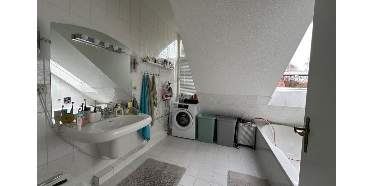 Dachgeschoßwohnung Kassel Bad Wilhelmshöhe - 4 Zimmer, 108 m&sup2;, 580.000&euro; | Angebot:26455290