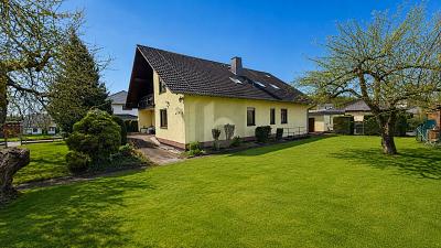 VIELSEITIGES WOHNHAUS MIT EINLIEGERWOHNUNG GARAGE - Haus Gudensberg | Angebot:26765633