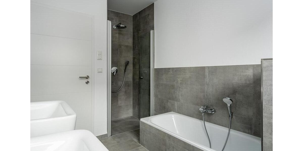 Dachgeschoßwohnung Kassel Harleshausen - 3 Zimmer, 102 m&sup2;, 1.530&euro; | Angebot:26462635
