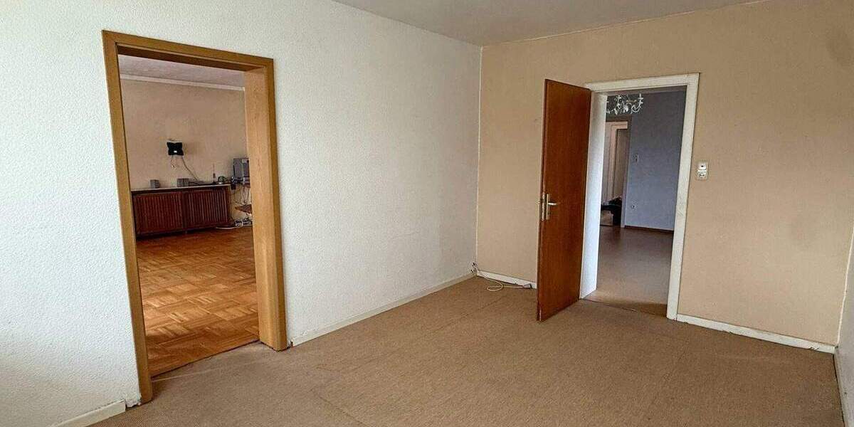 Mehrfamilienhaus, Wohnhaus Felsberg / Wolfershausen Wolfershausen - 9 Zimmer, 234 m&sup2;, 249.900&euro; | Angebot:25666369