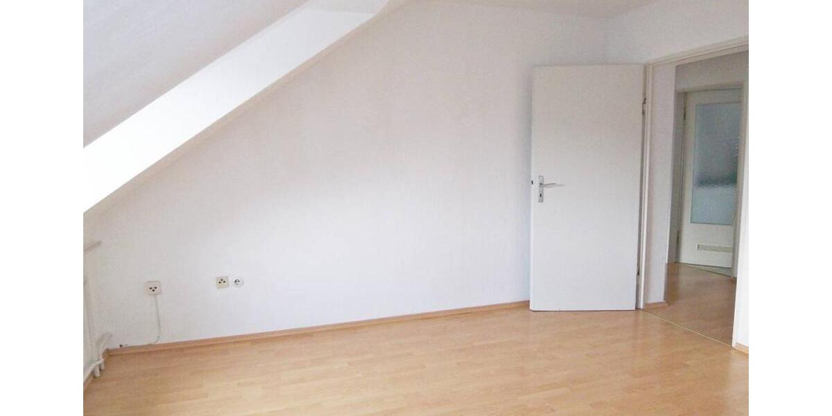 Dachgeschoßwohnung Kassel Vorderer Westen - 2 Zimmer, 61 m&sup2;, 580&euro; | Angebot:25306030