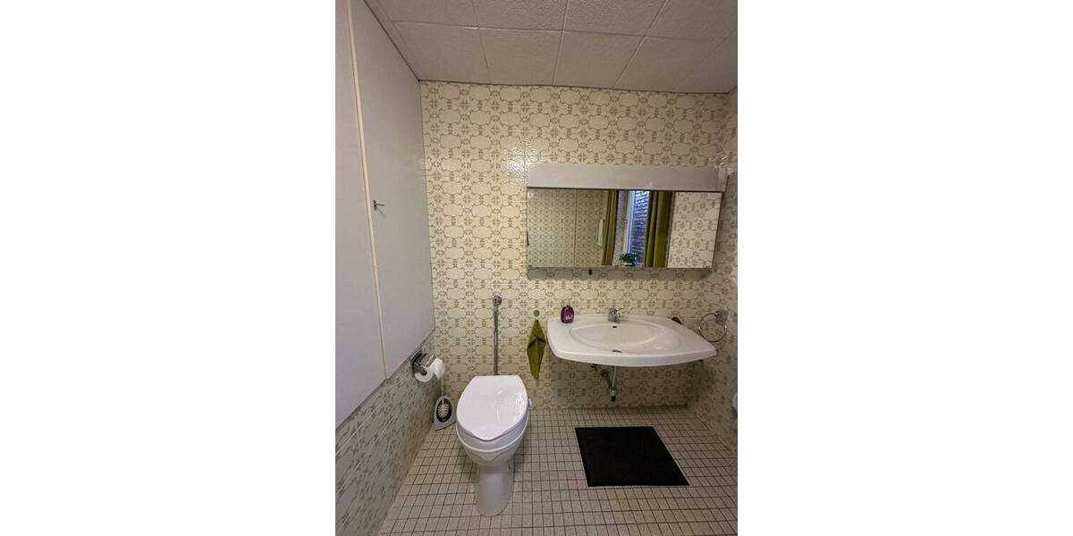 Mehrfamilienhaus, Wohnhaus Gudensberg Obervorschütz - 9 Zimmer, 239 m&sup2;, 125.000&euro; | Angebot:26154872