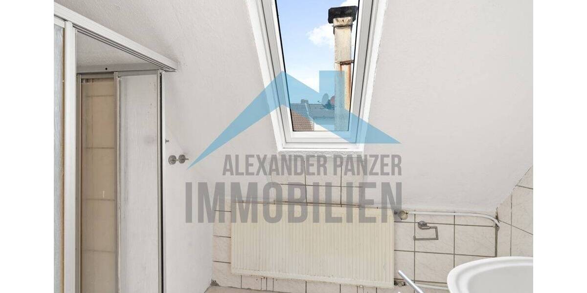 Mehrfamilienhaus, Wohnhaus Kassel Niederzwehren - 235.000&euro; | Angebot:23983191
