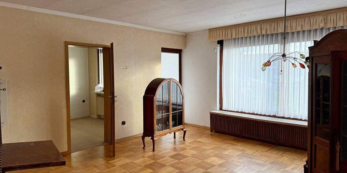 Mehrfamilienhaus, Wohnhaus Felsberg / Wolfershausen Wolfershausen - 9 Zimmer, 234 m&sup2;, 249.900&euro; | Angebot:25666369