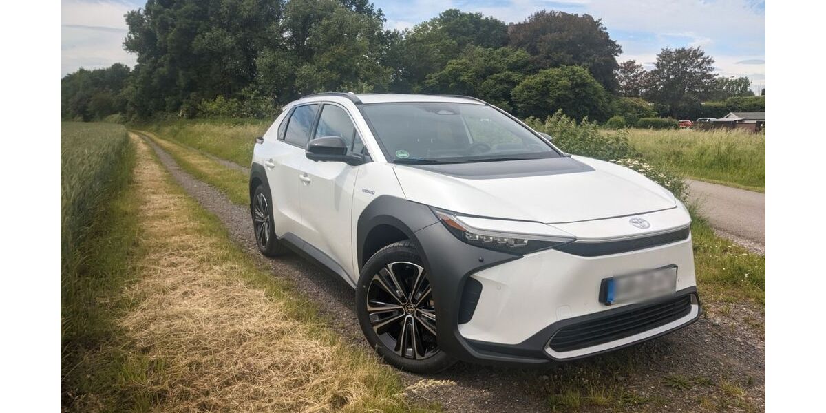Toyota bZ4X 11.779 km 33.333 &euro; Kassel 34117