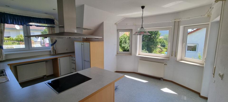 Dachgeschoßwohnung Melsungen - 3 Zimmer, 100 m&sup2;, 850&euro; | Angebot:26197320