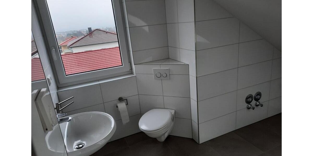 Dachgeschoßwohnung Baunatal - 3 Zimmer, 76 m&sup2;, 265.000&euro; | Angebot:24814898