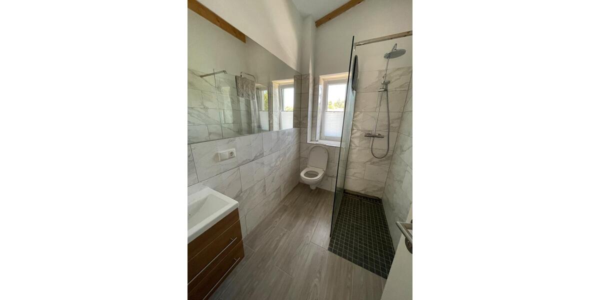 Erdgeschoßwohnung Felsberg - 5 Zimmer, 156 m&sup2;, 1.404&euro; | Angebot:25881411