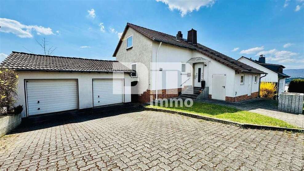 Haus zum Kaufen in Kassel 375.000 € 157.7 m²