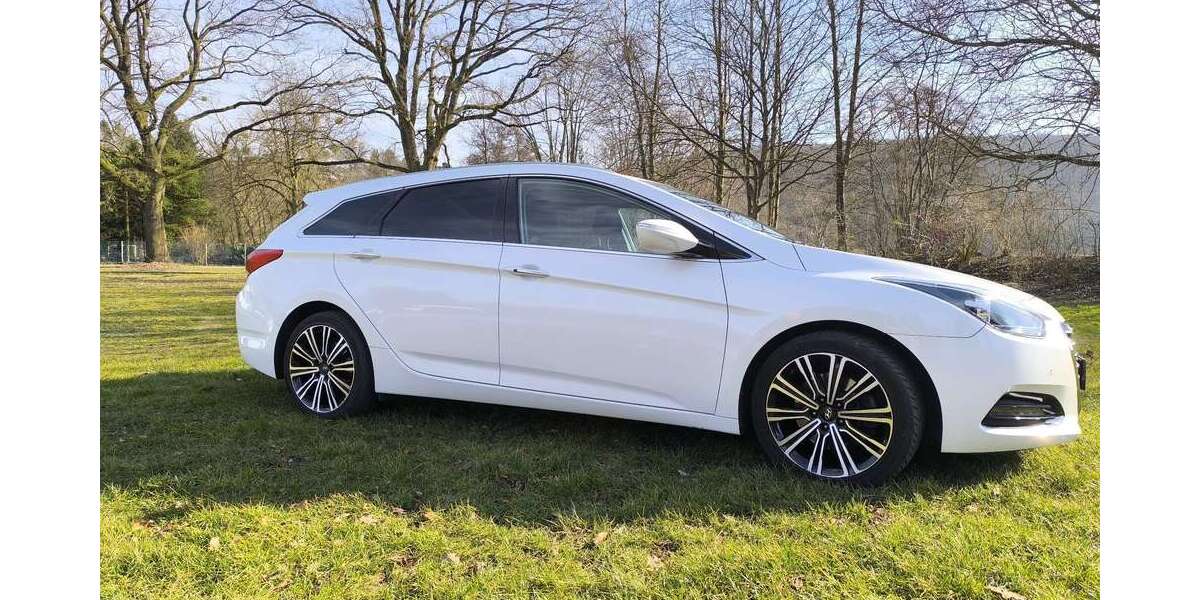 Hyundai i40 115.000 km 12.750 &euro; Hann. Münden 34346