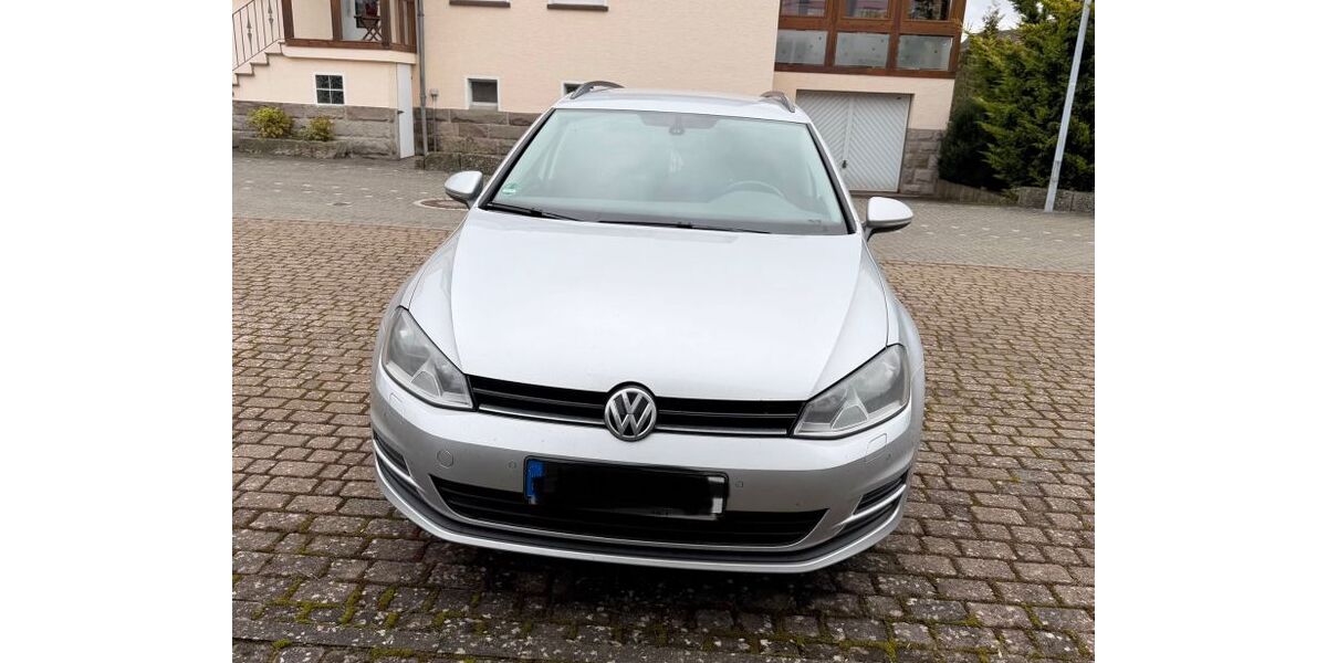 VW Golf 238.000 km 5.500 &euro; Hessisch Lichtenau 37235