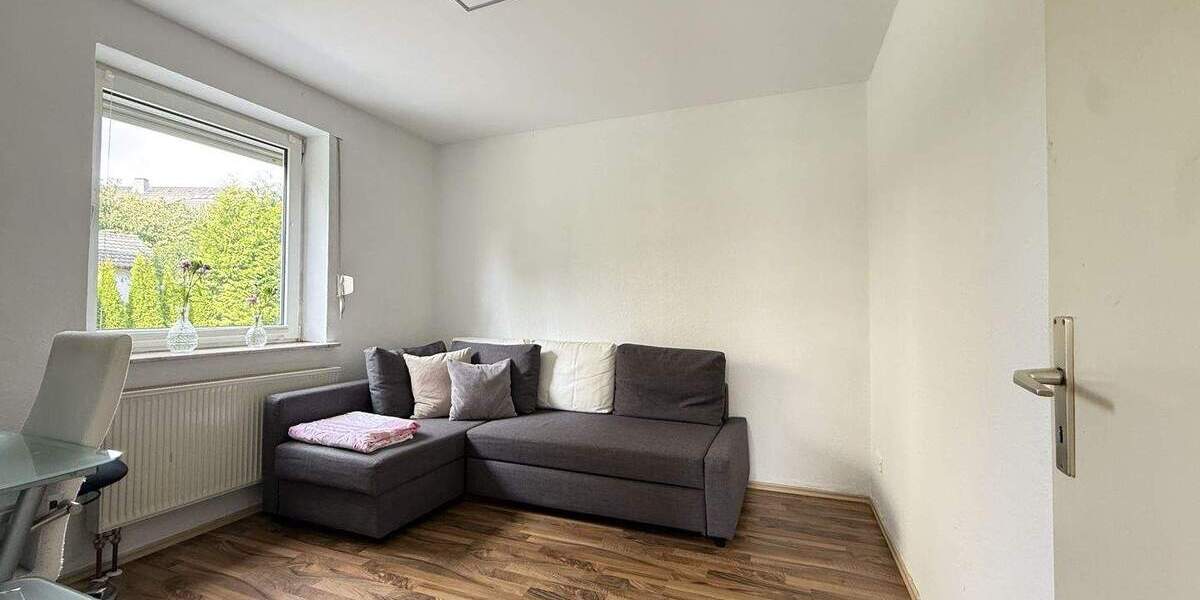 Mehrfamilienhaus, Wohnhaus Kassel Nordshausen - 9 Zimmer, 216 m&sup2;, 375.000&euro; | Angebot:25674219