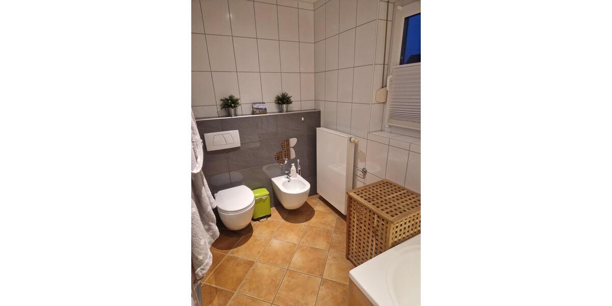 Doppelhaushälfte Söhrewald - 11 Zimmer, 146 m&sup2;, 349.000&euro; | Angebot:25182038