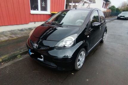 Toyota Aygo (X) 160.000 km 2.599 &euro; Kassel 34123