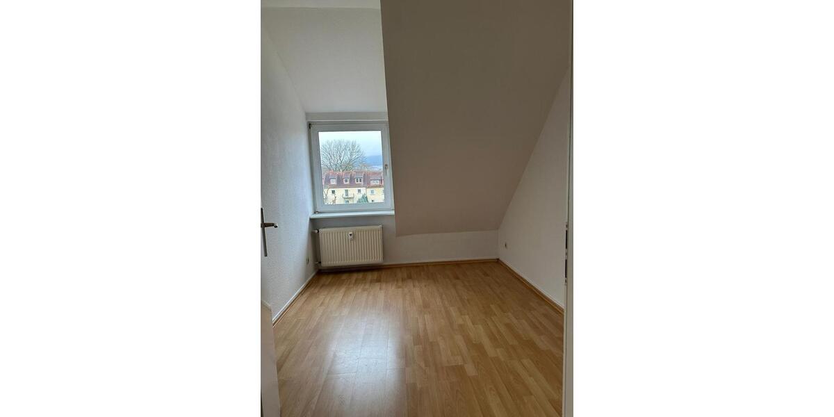 Charmante 2-Zimmer DG Wohnung in Kassel-Oberzwehren 2 zimmer