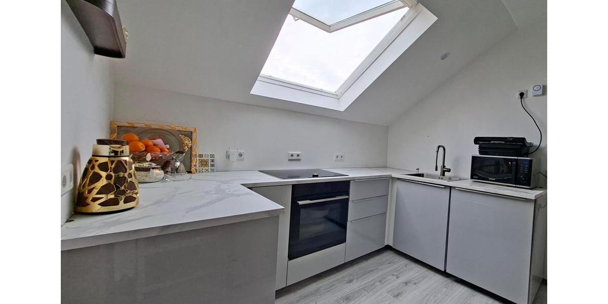 Dachgeschoßwohnung Kassel Fasanenhof - 3 Zimmer, 80 m&sup2;, 1.200&euro; | Angebot:26231067