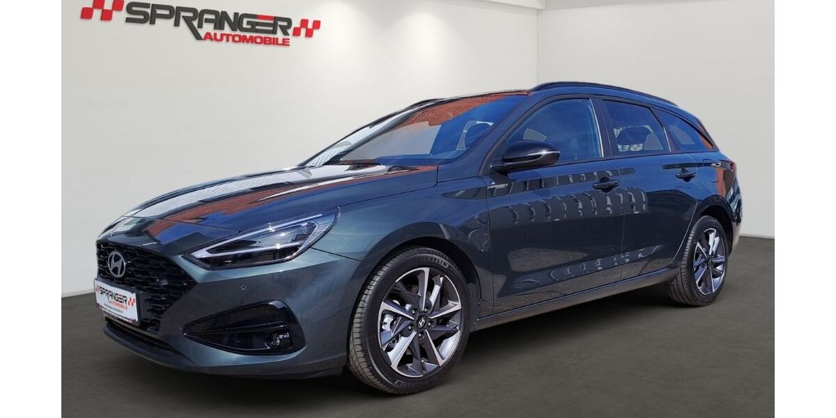 Hyundai i30 5.500 km 27.950 &euro; Calden - Westuffeln 34379