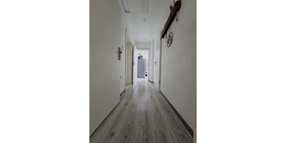 Dachgeschoßwohnung Kassel Fasanenhof - 3 Zimmer, 80 m&sup2;, 1.200&euro; | Angebot:26231067