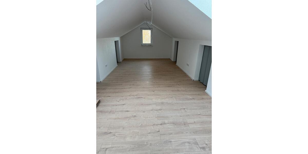 Einfamilienhaus Kassel Fasanenhof - 5 Zimmer, 130 m&sup2;, 1.800&euro; | Angebot:24574920