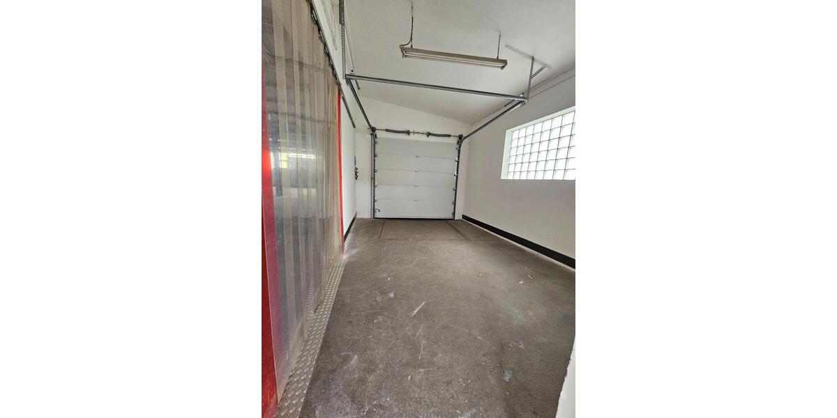 Gewerbefläche Produktion Halle Lagerfläche Büro zimmer