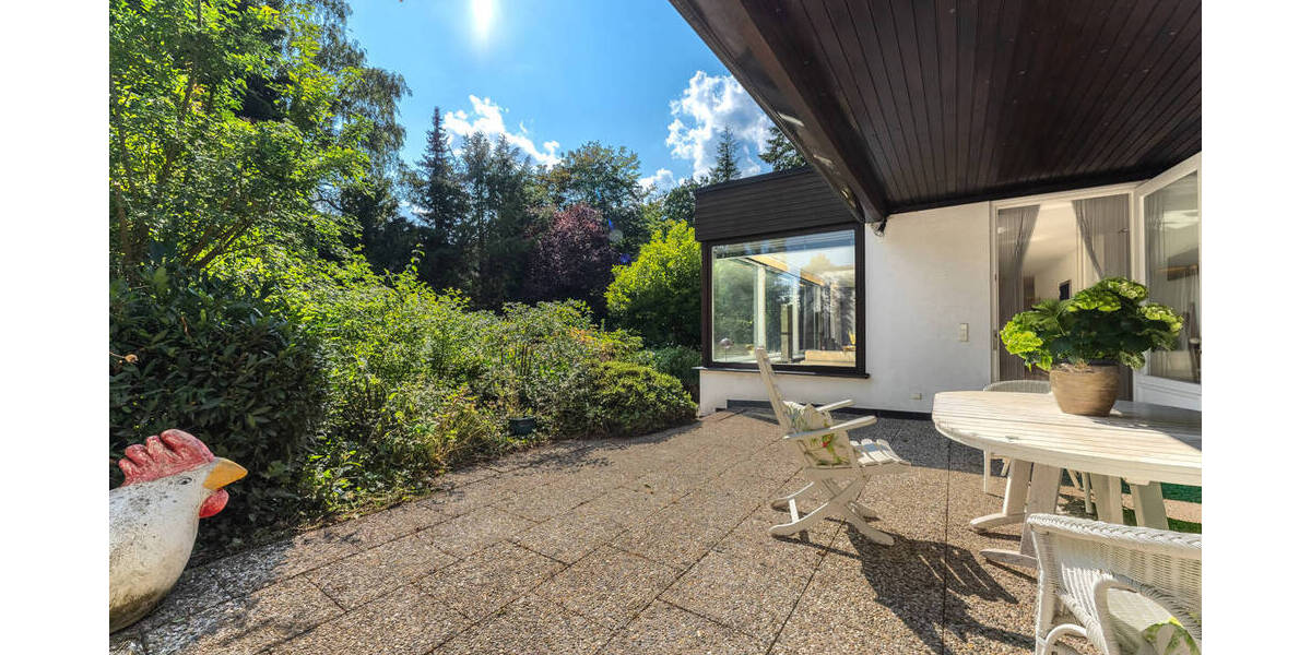 Bad Wilhelmshöhe: Großzügiger Bungalow am Bergpark 6 zimmer