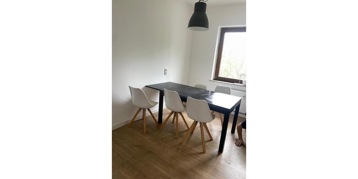 Etagenwohnung Kassel Südstadt - 4 Zimmer, 80 m&sup2;, 350&euro; | Angebot:26337439