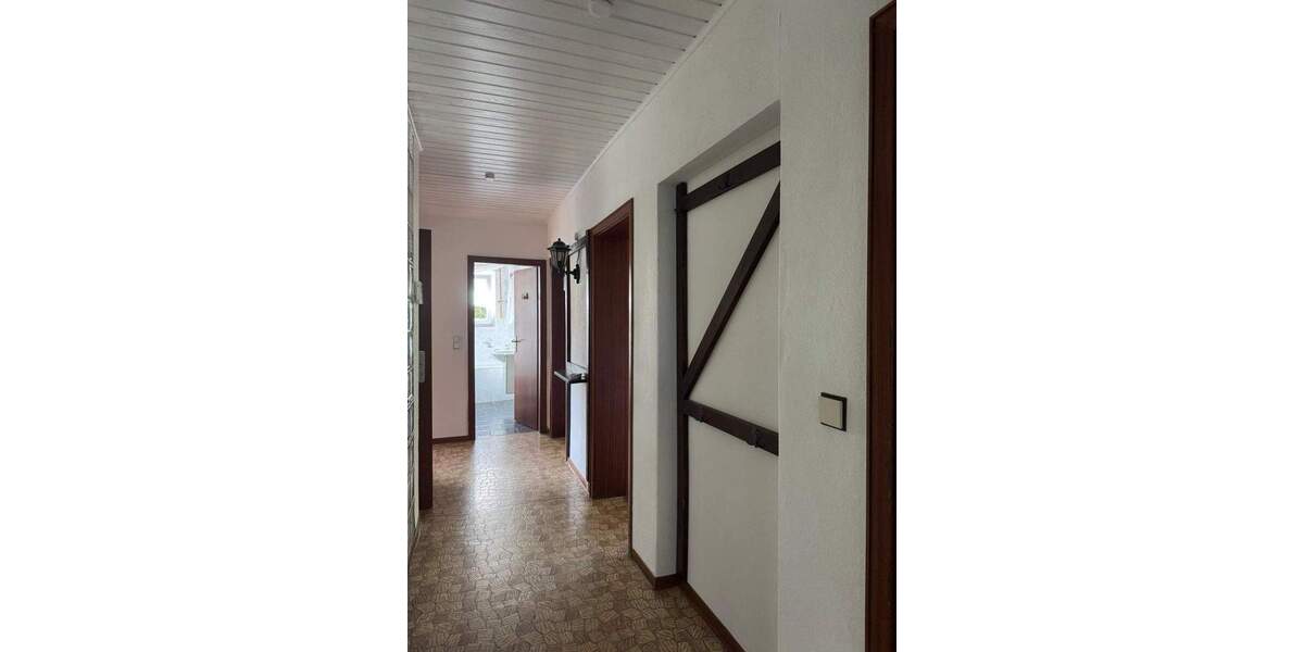 Etagenwohnung Kassel Oberzwehren - 2 Zimmer, 93 m&sup2;, 725&euro; | Angebot:24992600