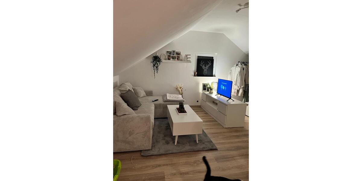 Dachgeschoßwohnung Lohfelden - 1 Zimmer, 35 m&sup2;, 420&euro; | Angebot:26197321