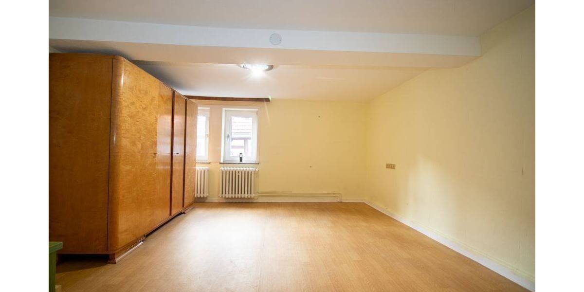 Reihenendhaus Hessisch Lichtenau - 6 Zimmer, 165 m&sup2;, 120.000&euro; | Angebot:25799614