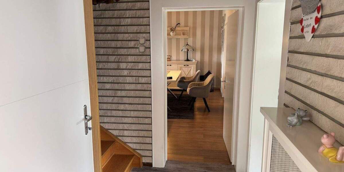 Mehrfamilienhaus, Wohnhaus Kaufungen Niederkaufungen - 5 Zimmer, 150 m&sup2;, 295.000&euro; | Angebot:25674122