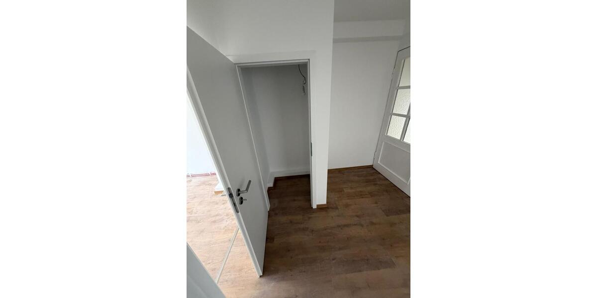 Etagenwohnung Lohfelden - 2 Zimmer, 65 m&sup2;, 715&euro; | Angebot:25123665