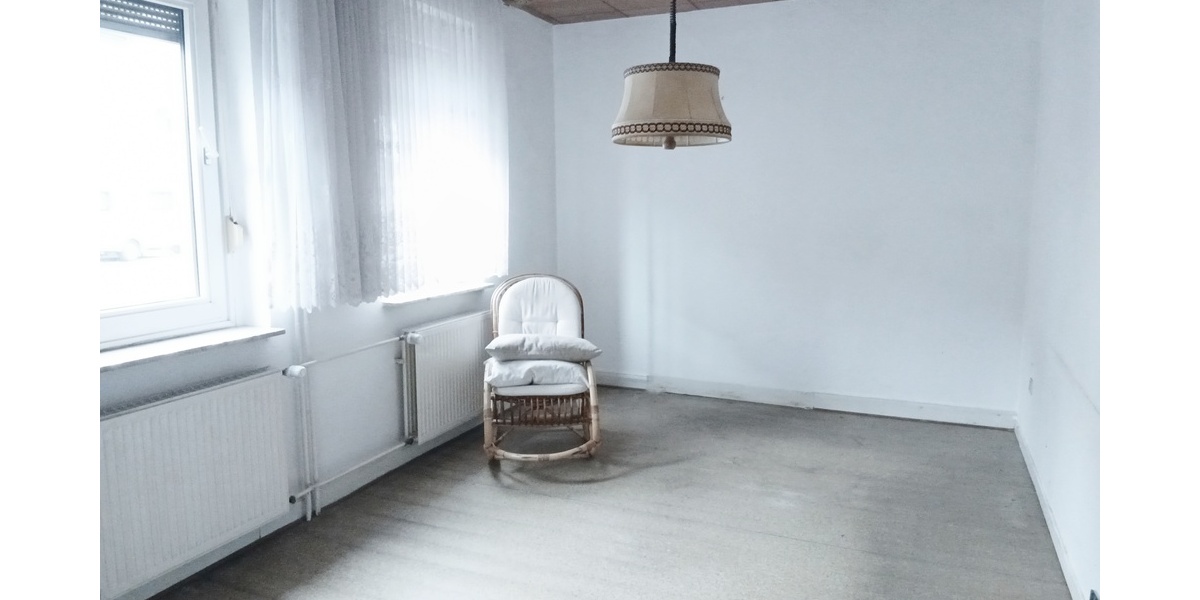 Großer Resthof mit 2 Fam.Haus, Stallungen, Scheune, Garagen & ca. 2.300m² Grundstück - Bauernhaus, Landhaus Wolfhagen | Angebot:26991162