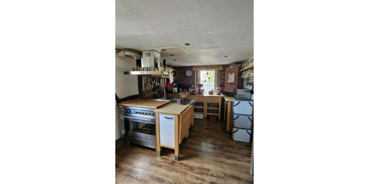 Einfamilienhaus Lohfelden - 6 Zimmer, 140 m&sup2;, 220.000&euro; | Angebot:27005236
