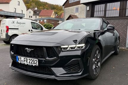 Ford Mustang 20.000 km 55.900 &euro; Gudensberg 34281