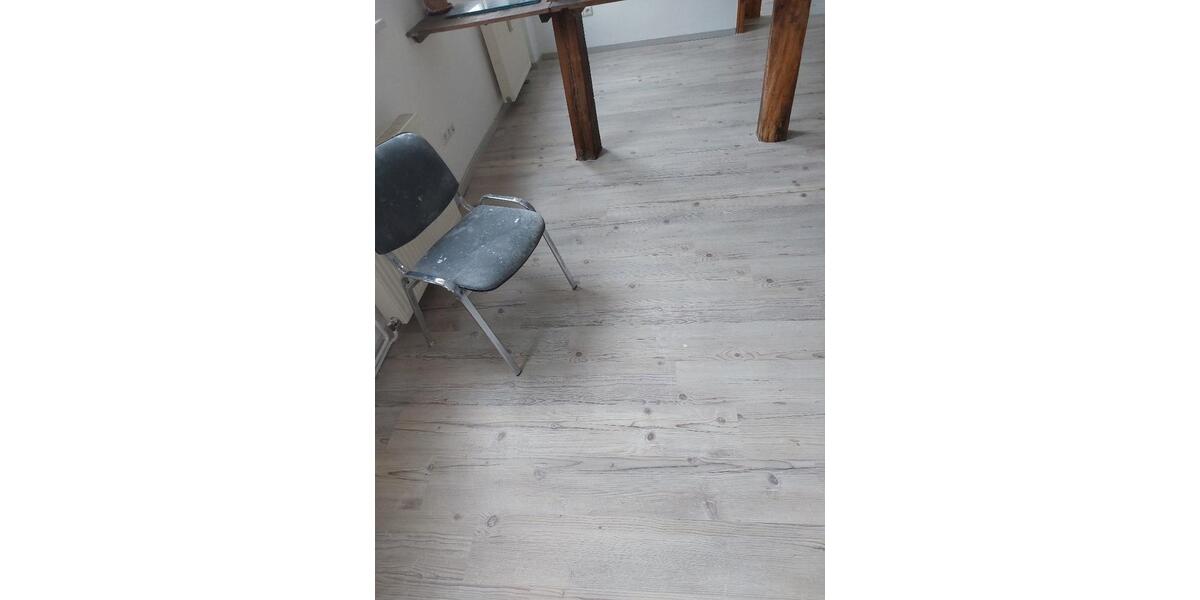 Erdgeschoßwohnung Helsa - 4 Zimmer, 96 m&sup2;, 700&euro; | Angebot:26279778