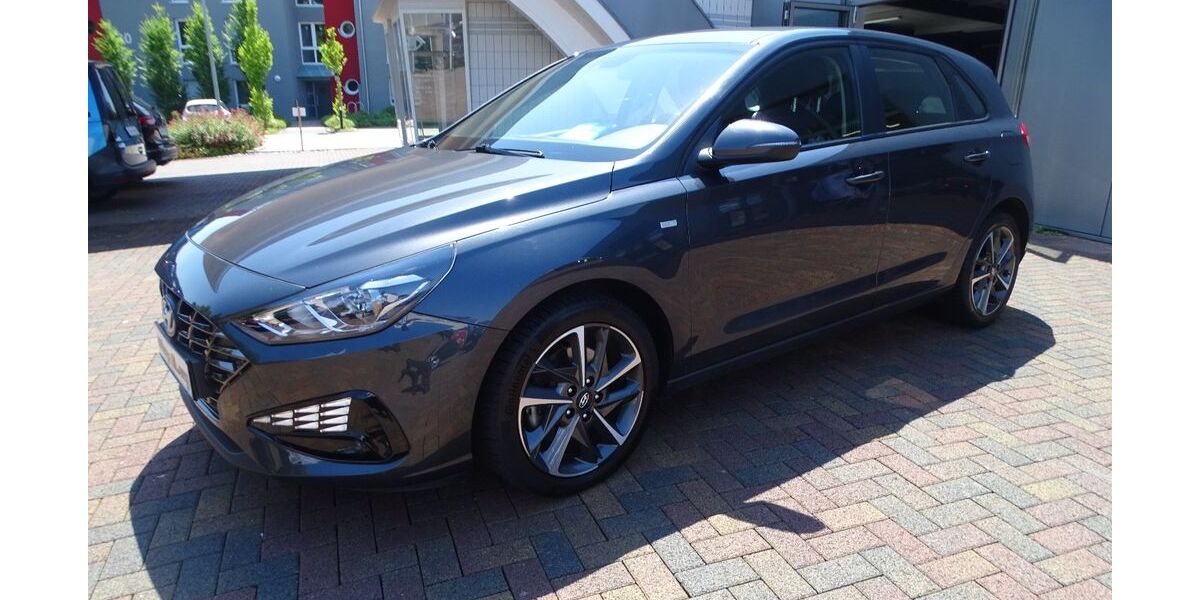 Hyundai i30 94.892 km 14.950 &euro; Hofgeismar 34369