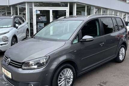 VW Touran 278.000 km 8.990 € Kassel 34125