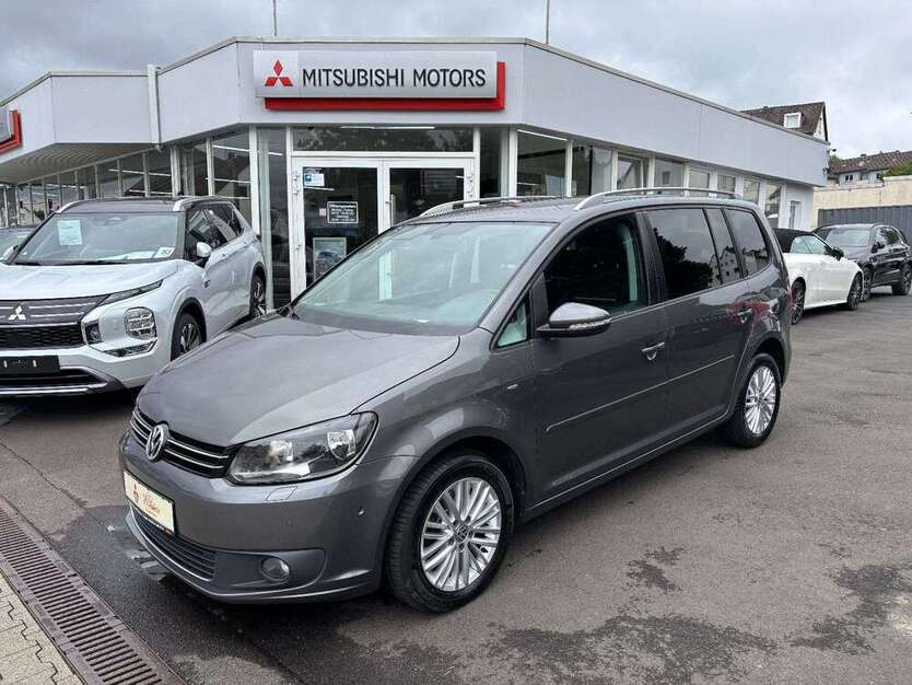 VW Touran 278.000 km 8.990 € Kassel 34125